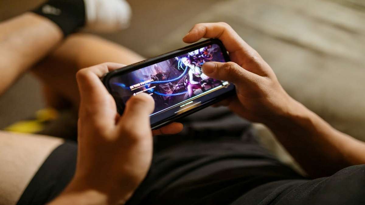 What Market Context Supports Browser Game Growth?